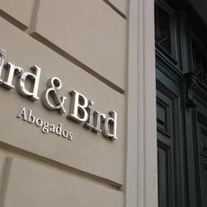 Bird & Bird asesora a Henko Partners en su alianza con GTM para crecer juntos en eólica y fotovoltaica