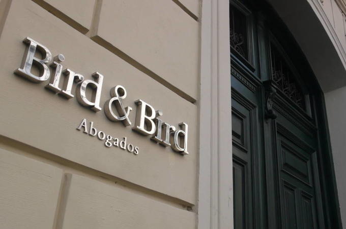 Bird & Bird asesora a Henko Partners en su alianza con GTM para crecer juntos en eólica y fotovoltaica