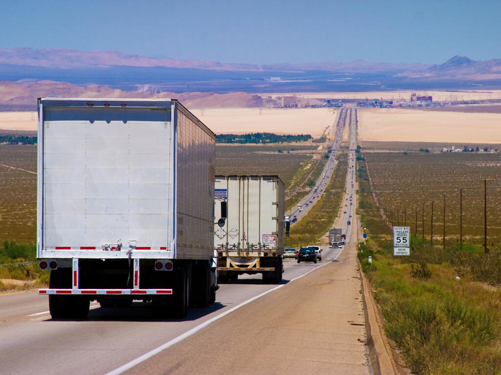 Carga máxima que pueden llevar los transportistas, multas por superarla y otras sanciones