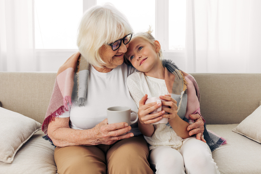 Una sentencia reconoce que una abuela adapte su jornada laboral para cuidar a su nieta