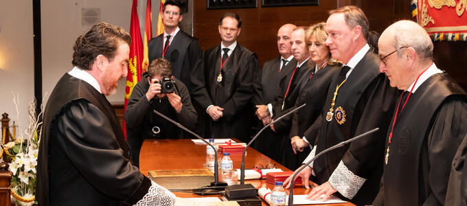 Alfredo Sánchez-Rubio toma posesión como decano del Colegio de Abogados de Zaragoza