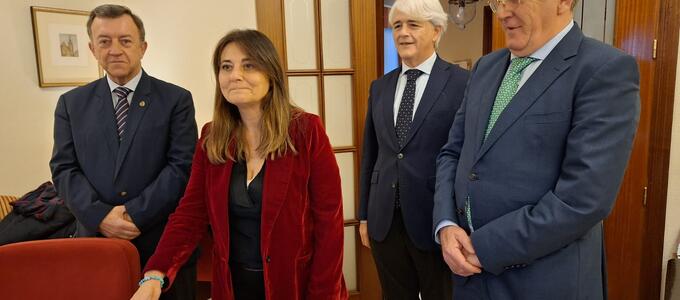 El CADECA recibe como consejera nata a Flor Carrasco, decana de la Abogacía de Málaga 