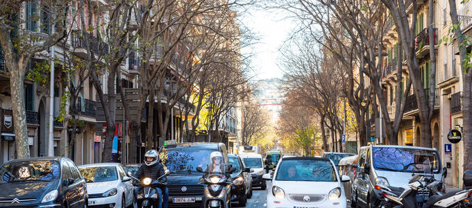 Abogados en Barcelona: ¿Cómo Actuar Ante un Accidente de Moto?