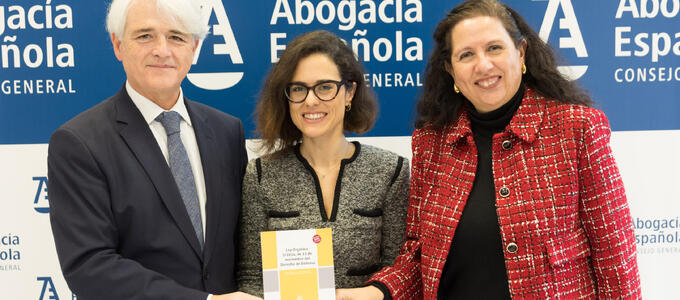 La Abogacía presenta el libro “La Ley Orgánica del Derecho de Defensa”